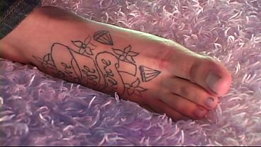 I Squirt U Squirt – She’s Fucking Wet